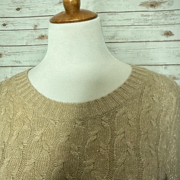 Banana Republic wool-cashmere blend cable knit sweater - Picture 2 of 6